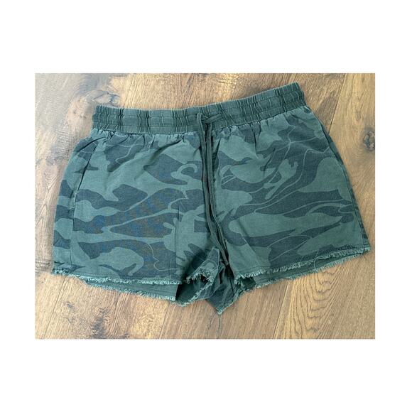 Brooklyn Karma Camo Print Pull On Drawstring Denim Stretch Shorts Green Sz L - Picture 6 of 6